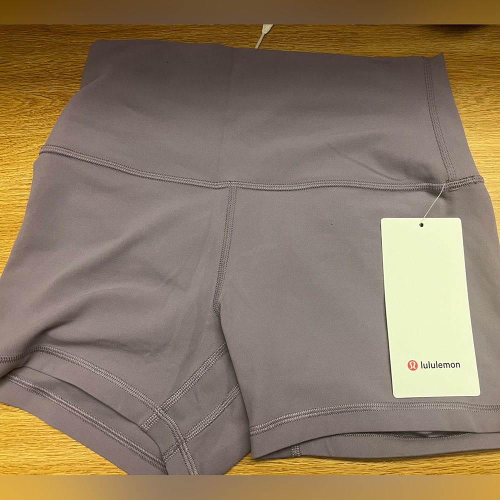 lululemon align HR 4“ shorts